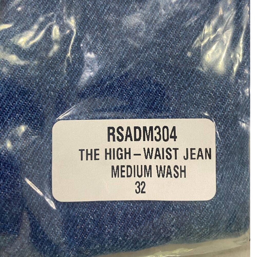 Classic Blue Women's Jeans - Picture 11 of 12